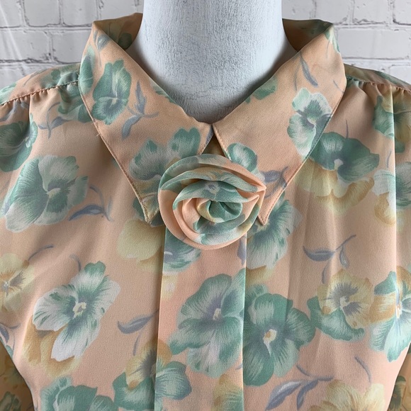 VINTAGE PERSONAL II Blouse Sheer Style with Long Sleeves Peach Floral Design - Picture 2 of 16